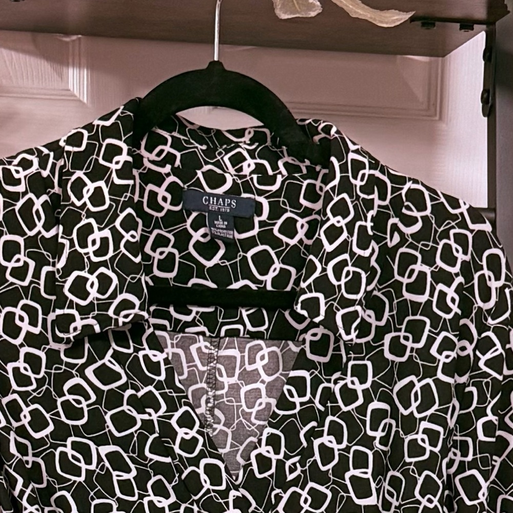 Chaps V-neck wrap 3/4 sleeves tie waist abstract geometric print Dress - Picture 12 of 15